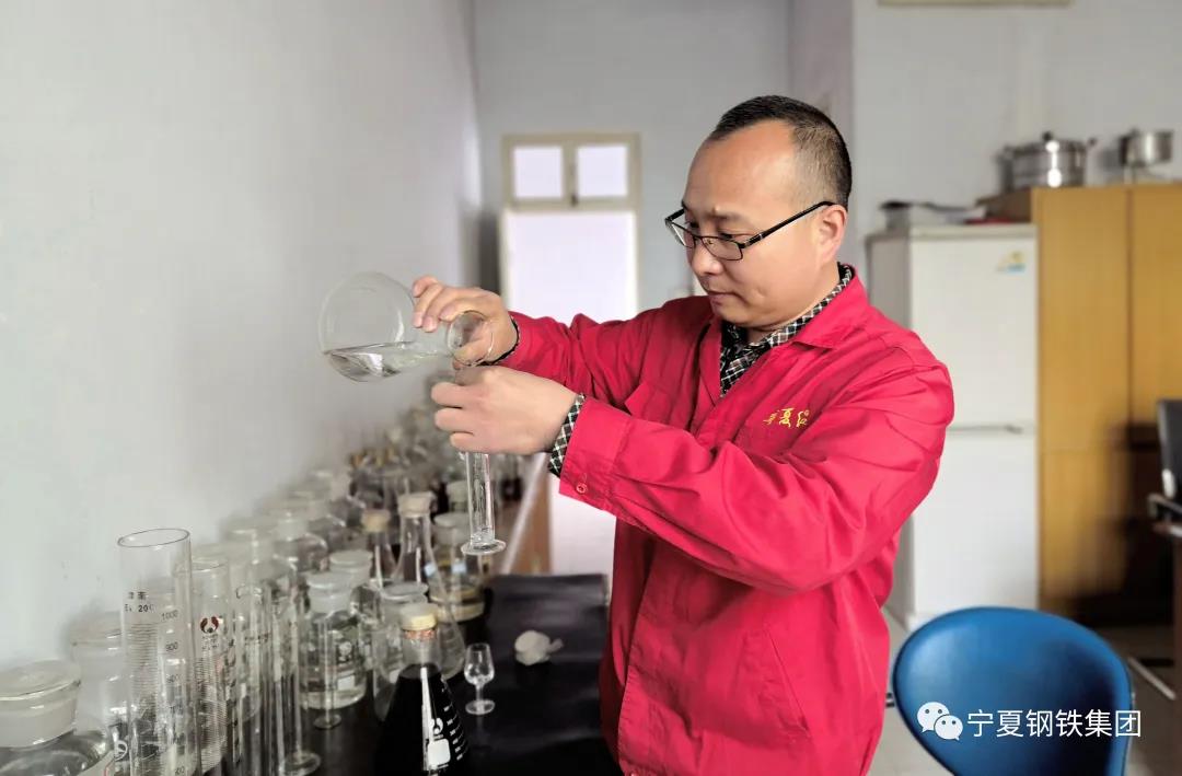 23年“以酒為伴，因酒結(jié)緣”的寧夏紅老羅